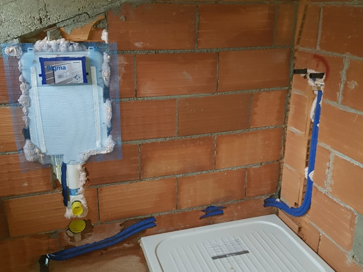 Posa in opera piatto doccia civile